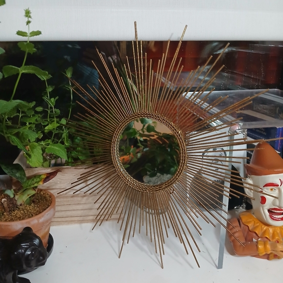 Pier 1 Imports Gold Tone Petite Starburst Mirror - Picture 2 of 3